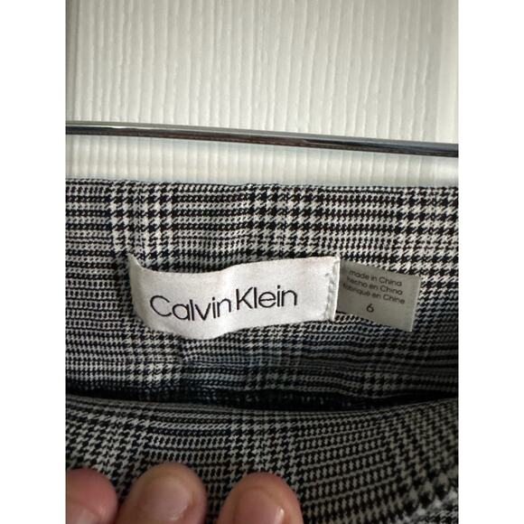 Calvin Klein Womens Plaid Dress Pant slim fit through hips size 6 - Picture 2 of 7